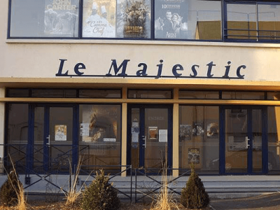LE MAJESTIC, Montsûrs, France