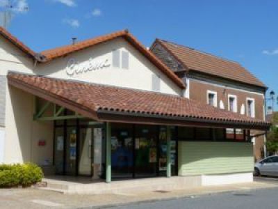LE FAMILY Garlin, France