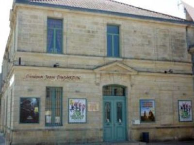 LE CINEMA JEAN DUJARDIN Lesparre, France